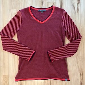 Title Nine striped V neck Sweater Synergy Vegabond sz Small casual Pink Plum